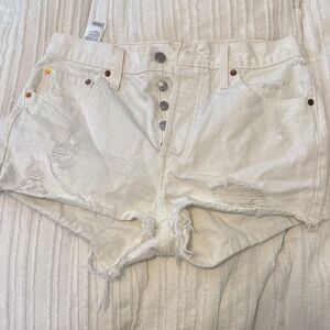 Levi 501 white shorts